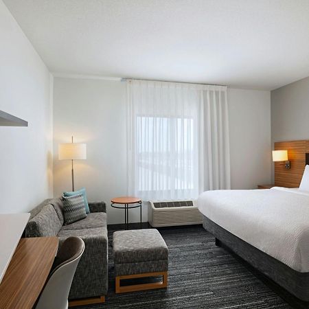 ทาวน์เพลส สวีท อาเมส Hotel เอมส์ ภายนอก รูปภาพ