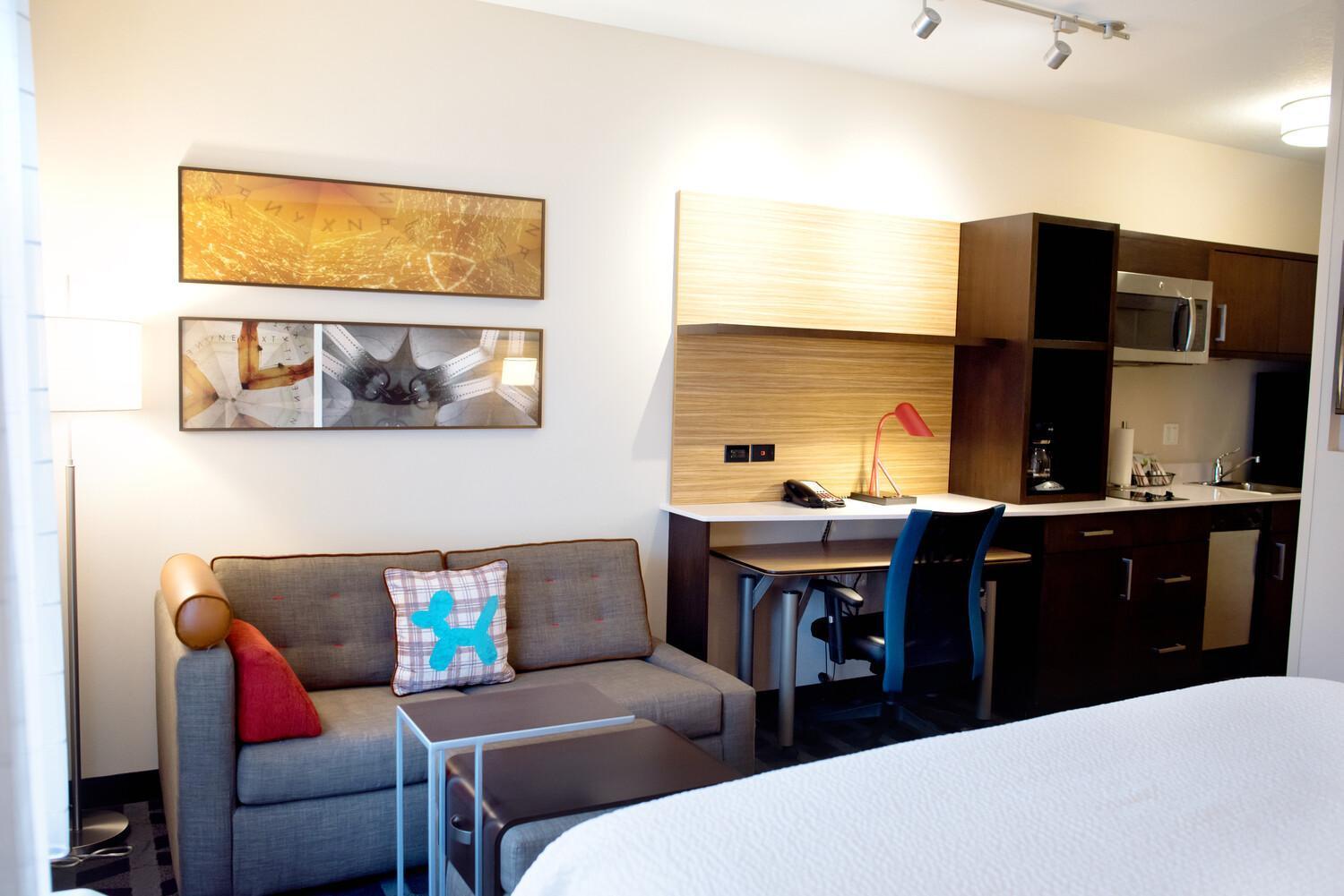 ทาวน์เพลส สวีท อาเมส Hotel เอมส์ ภายนอก รูปภาพ