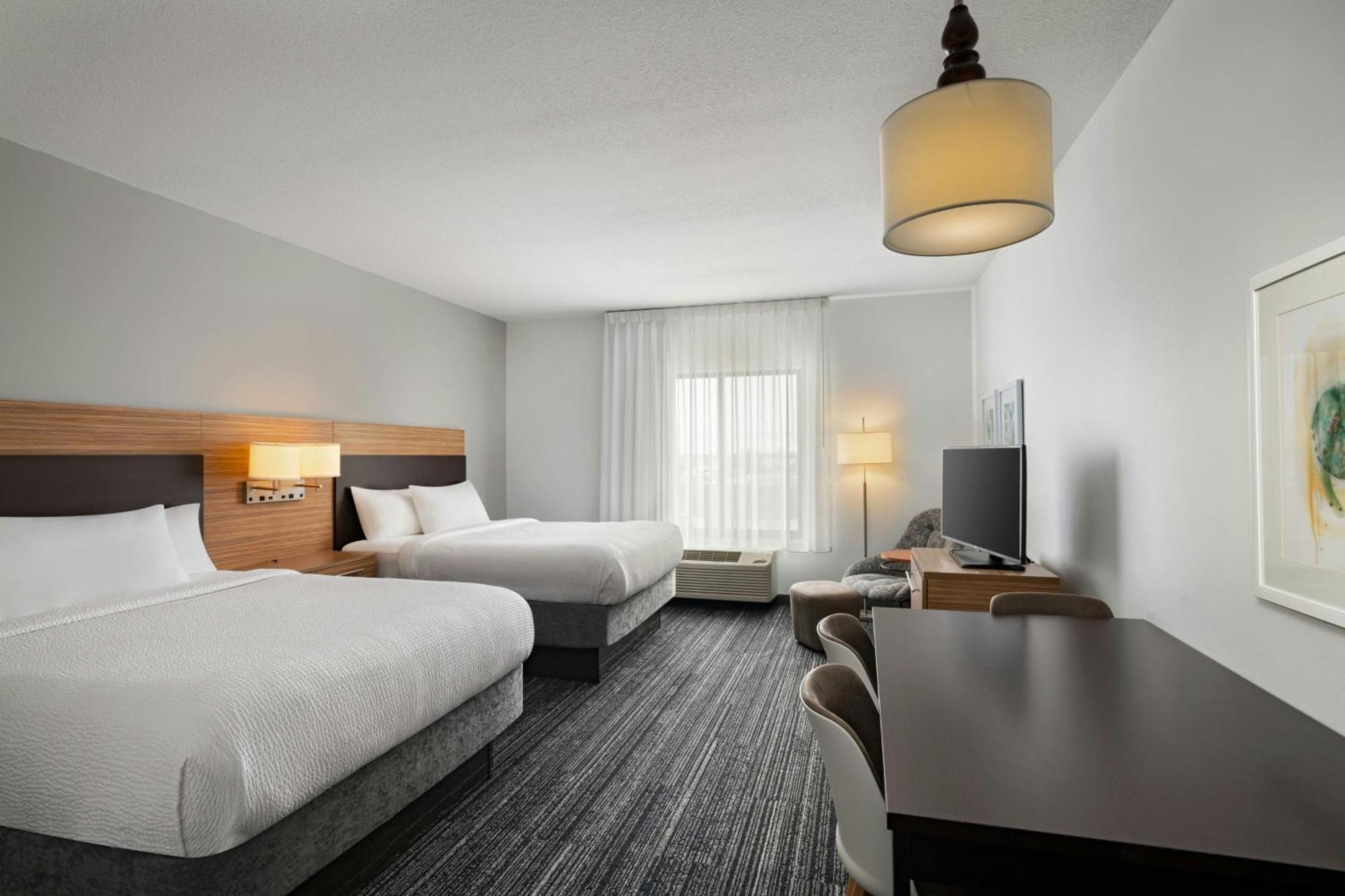 ทาวน์เพลส สวีท อาเมส Hotel เอมส์ ภายนอก รูปภาพ