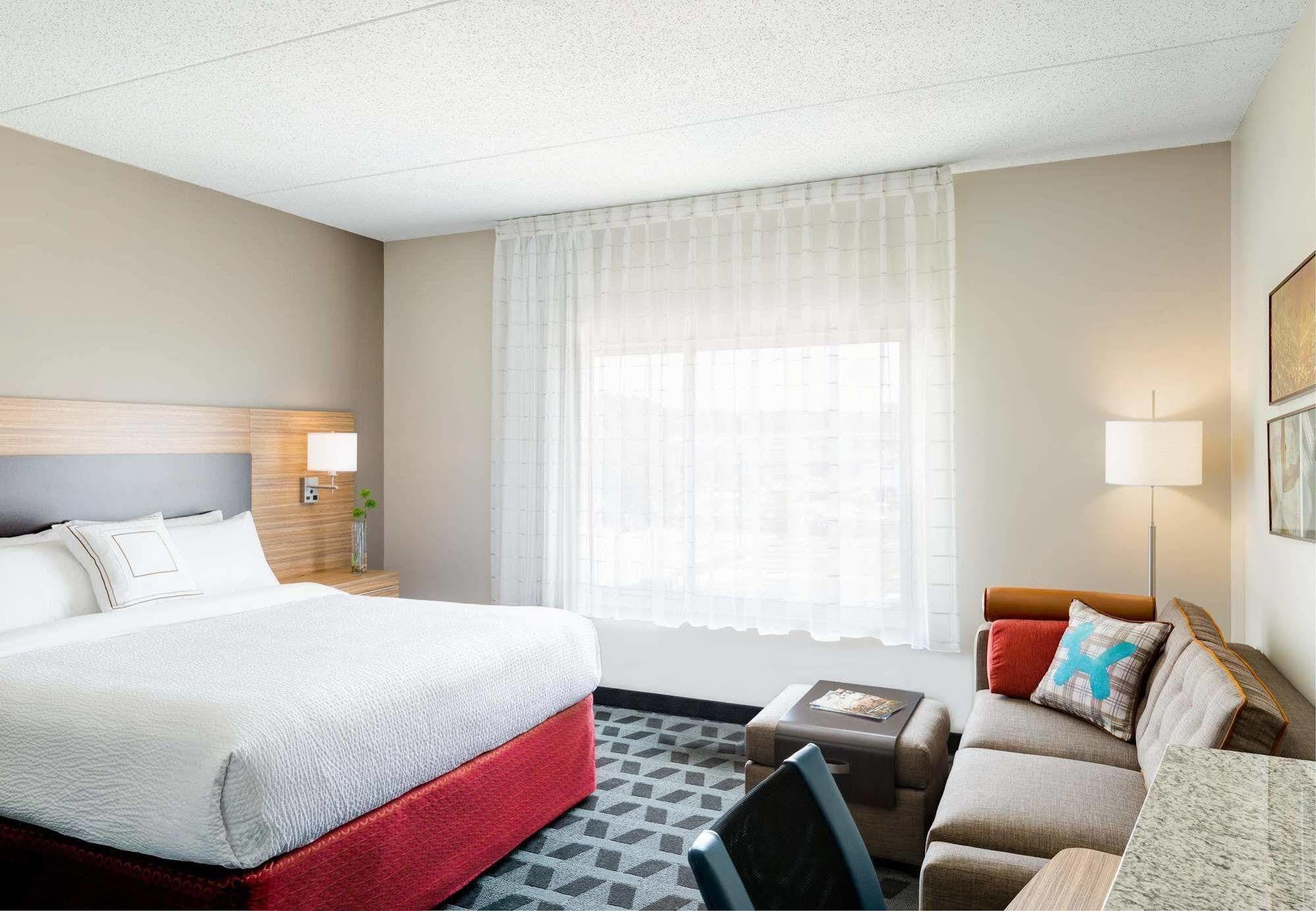 ทาวน์เพลส สวีท อาเมส Hotel เอมส์ ภายนอก รูปภาพ